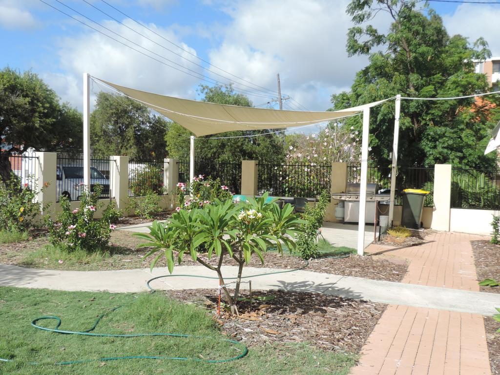 Victoria Park Lodge Perth Eksteriør bilde