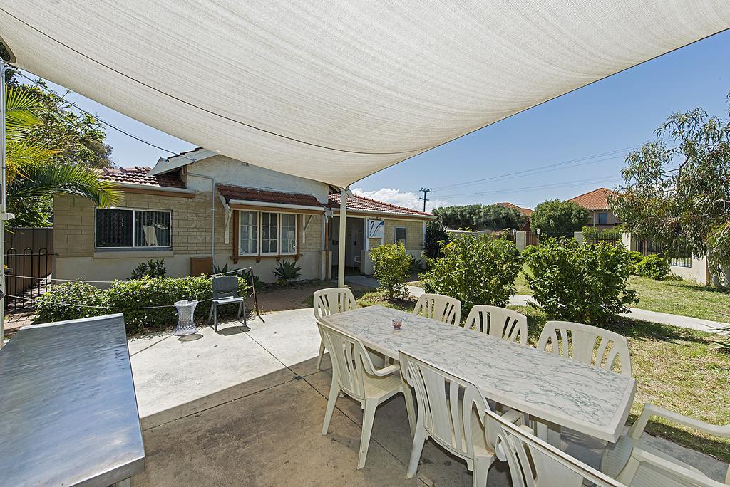 Victoria Park Lodge Perth Eksteriør bilde